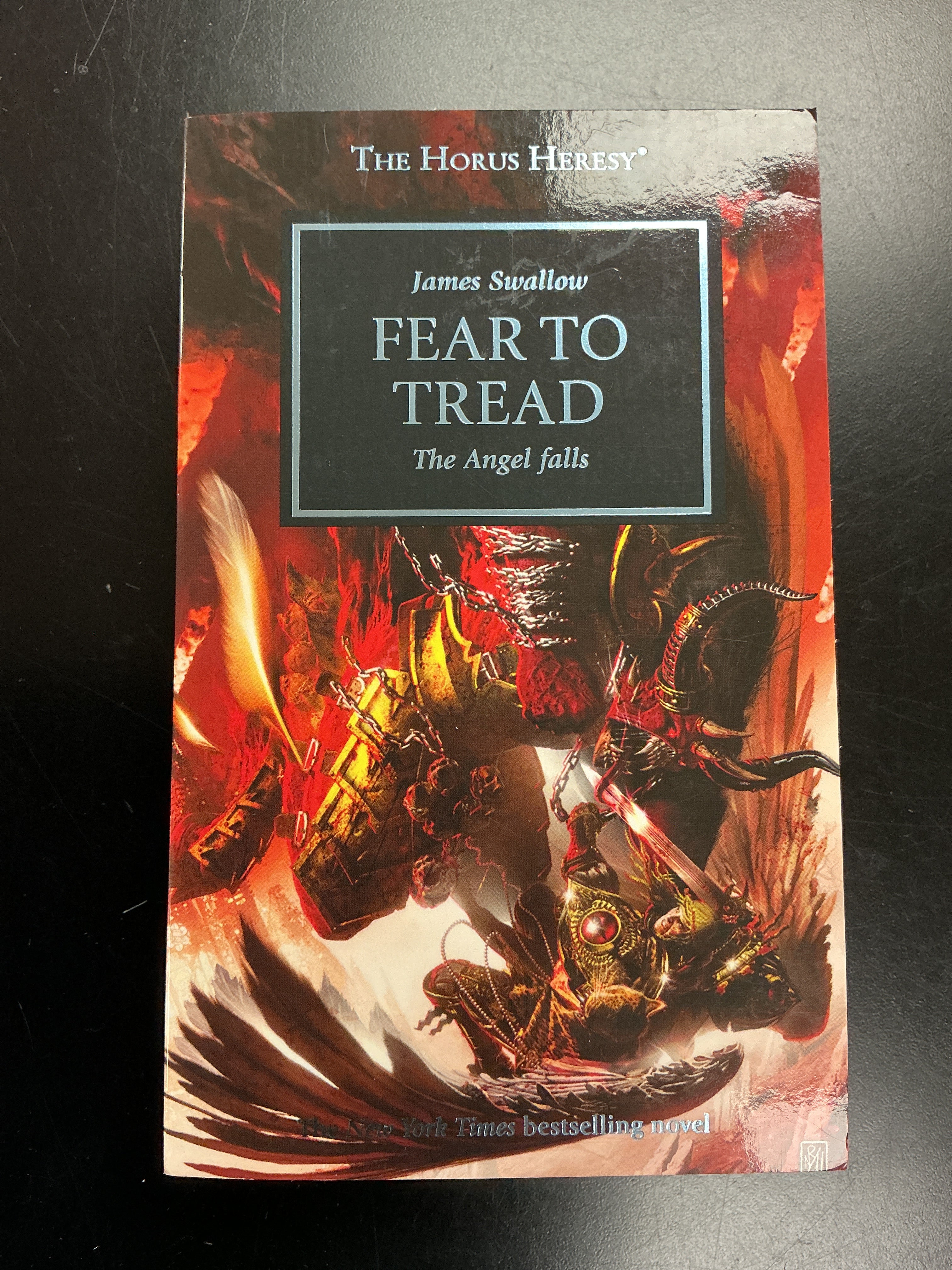 Black Library: The Horus Heresy - Fear to Tread (PB)