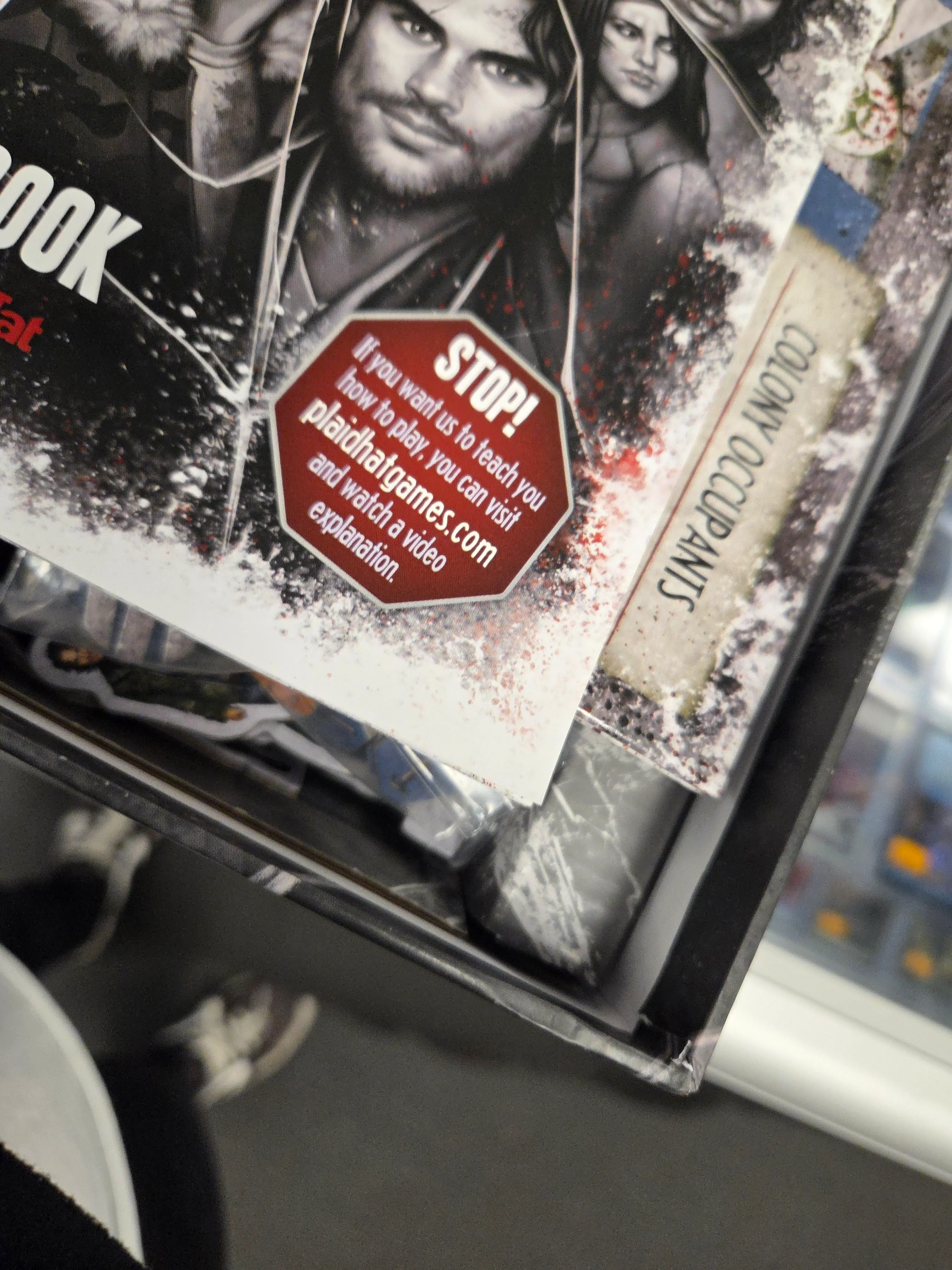 Dead of Winter: The Long Night (USED) - Image 4