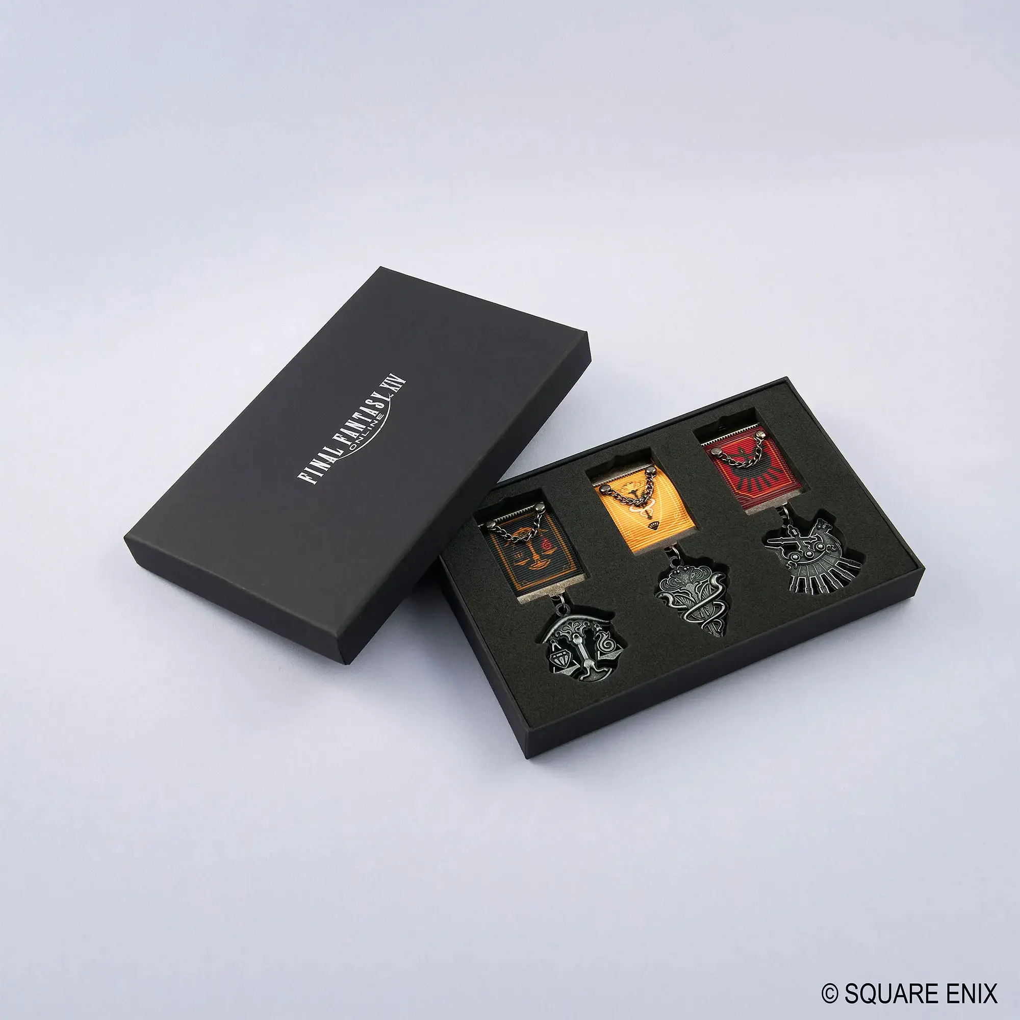 Final Fantasy XIV Eorzea Three Kingdoms Medal Brooch Set - Image 2